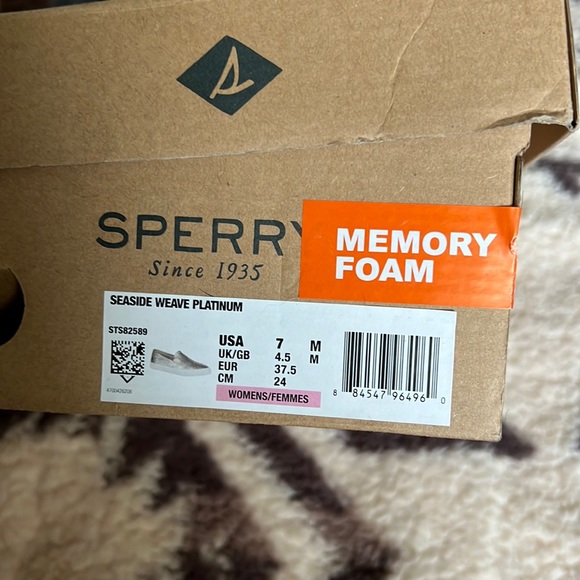 Sperry seaside weave shoes. Platinum, size 7 - Picture 1 of 4